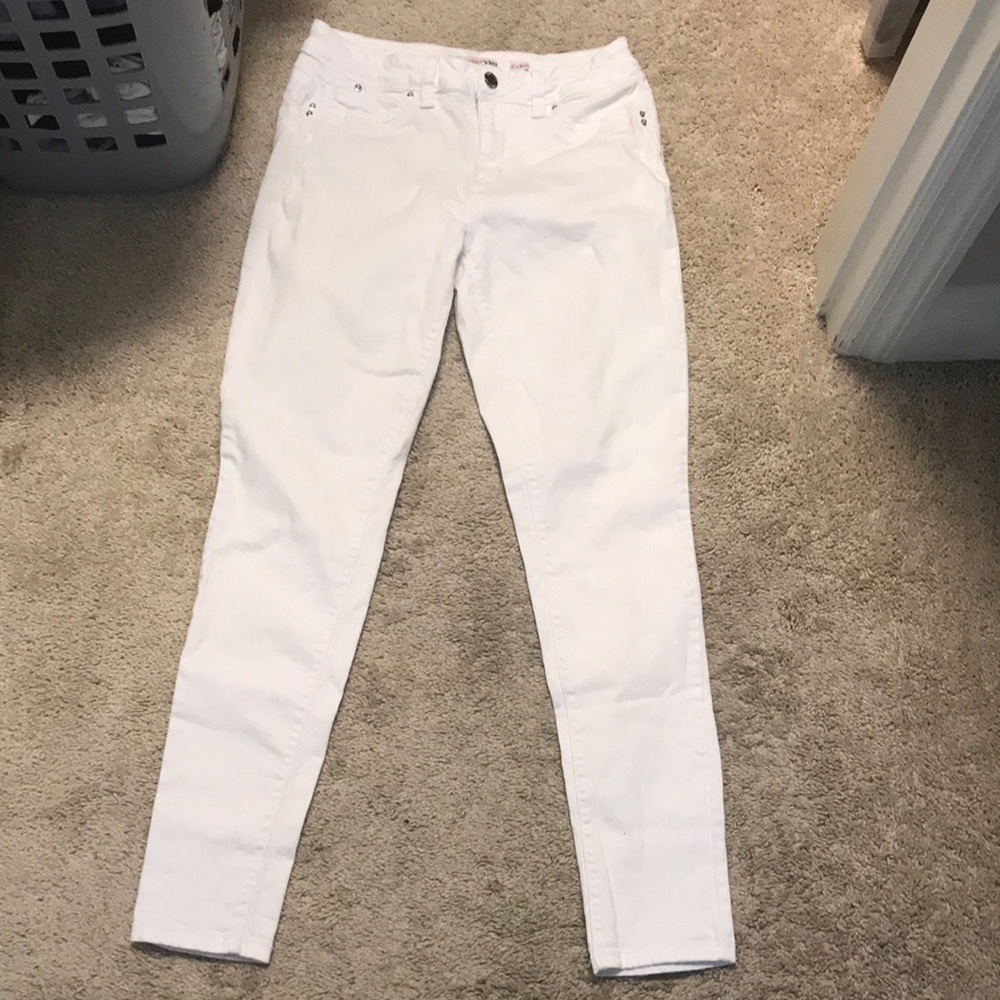 White butt enhance jeans